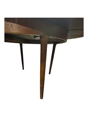 Lot 842 - MEREDEW FURNITURE - MID CENTURY TEAK WOOD EXTENDING DINING TABLE