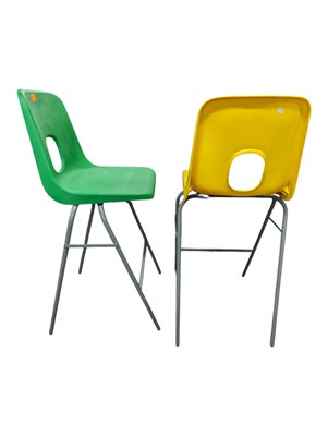 Lot 587 - ROBIN DAY FOR HILLE FURNITURE - SET OF FIVE VARIOUS COLOUR BAR STOOL - CHAIRS