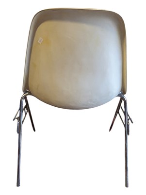 Lot 589 - CHARLES & RAY EAMES FOR HERMAN MILLER - RETRO FIBREGLASS SHELL CHAIR