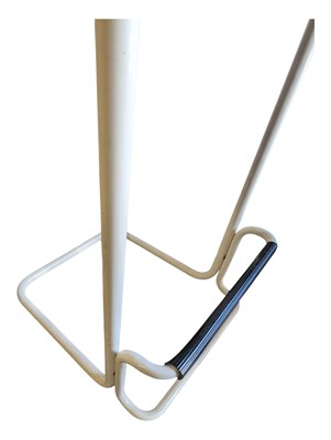 Lot 808 - MART STAM BAUHAUS MANNER - MID CENTURY WHITE CANTILEVER BAR / BREAKFAST STOOL