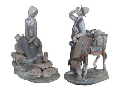 Lot 87 - LLADRO - TWO 20TH CENTURY PORCELAIN CERAMIC FIGURINES
