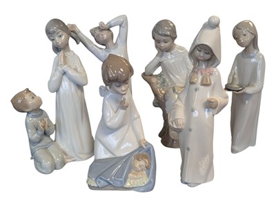 Lot 104 - LLADRO - COLLECTION OF SIX LATE 20TH CENTURY PORCELAIN FIGURES
