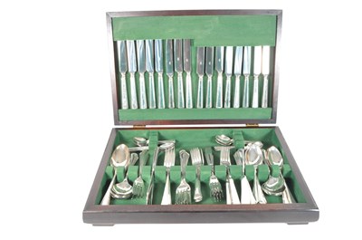 Lot 299 - ELKINGTON - VINTAGE 20TH CENTURY SILVER PLATED CANTEEN OF CUTLERY
