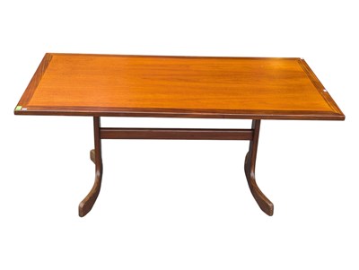 Lot 556 - VICTOR B WILKINS - G-PLAN FURNITURE A MID CENTURY TEAK DINING TABLE
