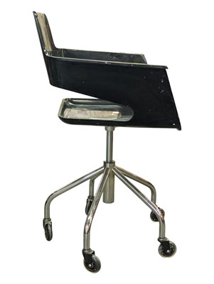 Lot 561 - ARRMET - CANTARUTTI - VINTAGE ITALIAN MODEL B 32 DESK CHAIR