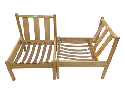 Lot 568 - ERCOL FURNITURE - 20TH CENTURY PAIR OF EASY LOUNGE ARMCHAIRS MODEL 747