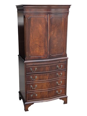 Lot 764 - GEORGE III STYLE SERPENTINE FRONT MAHOGANY CHEST ON CHEST CABINET