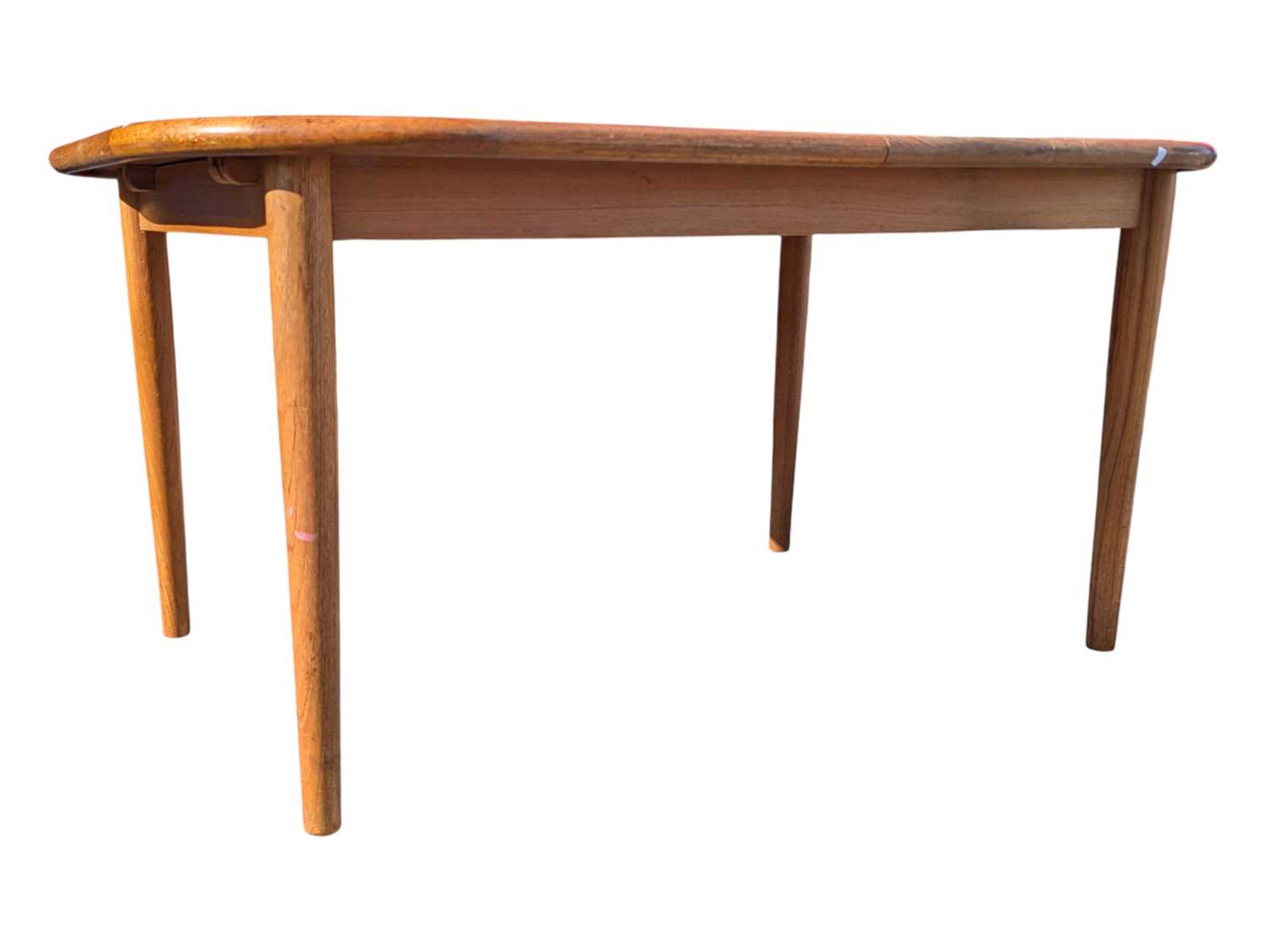 Lot 575 - BRITISH MODERN DESIGN - RETRO MID 20TH CENTURY TEAK DINING TABLE