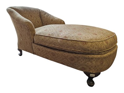Lot 653 - HOWARD & SONS MANNER 19TH CENTURY VICTORIAN CHAISE LONGUE / DAY BED