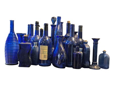 Lot 183 - LARGE COLLECTION OF VINTAGE LATER BLUE GLASSWARE