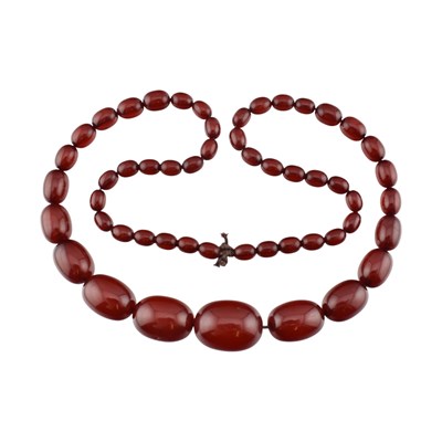 Lot 311 - CHERRY AMBER BAKELITE BEAD NECKLACE