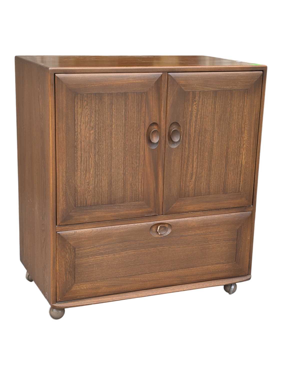 Lot 604 - ERCOL FURNITURE - WINDSOR - MID 20TH CENTURY TV CABINET MODEL 845