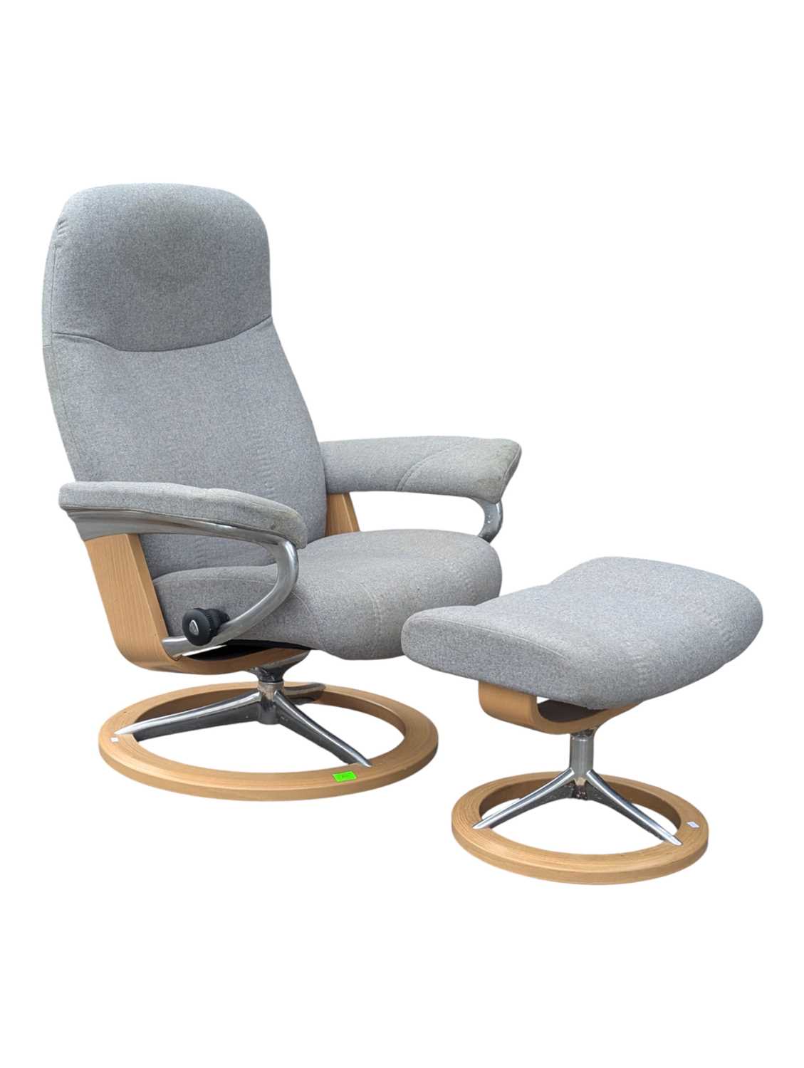 Lot 608 - EKORNES - SCANDINAVIAN CONSUL CLASSIC RECLINER ARMCHAIR