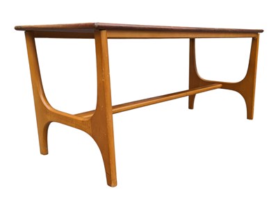 Lot 642 - BRITISH MODERN DESIGN - VINTAGE TEAK MID CENTURY COFFEE TABLE