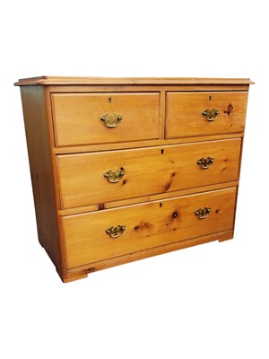 Lot 664 - 19TH CENTURY VICTORIAN COTTAGE PINE CHEST OF DRAWERS