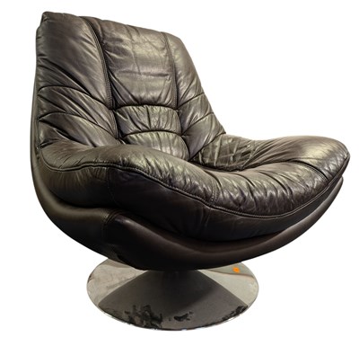 Lot 80 - MAXSOFT - LEATHER SWIVEL ARMCHAIR ON CHROME SWIVEL BASE