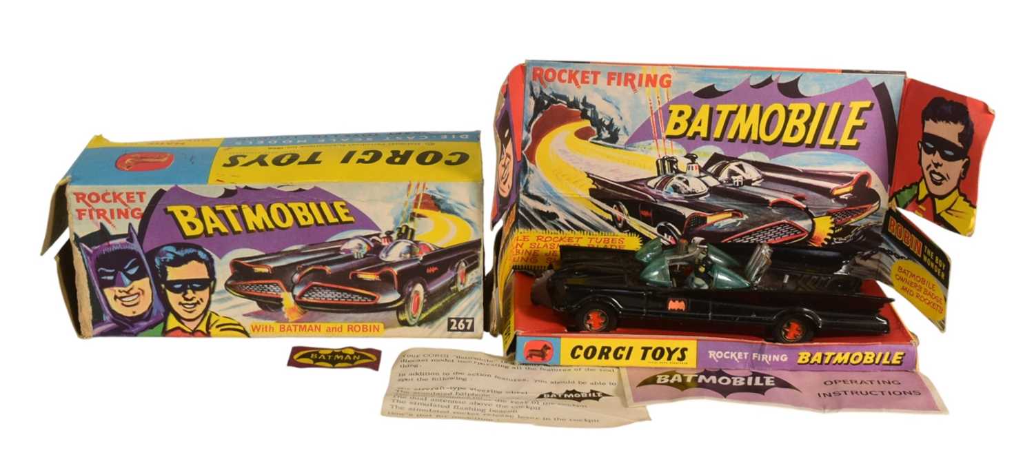 Lot 5 - DIECAST - VINTAGE CORGI TOYS ROCKET FIRING BATMOBILE
