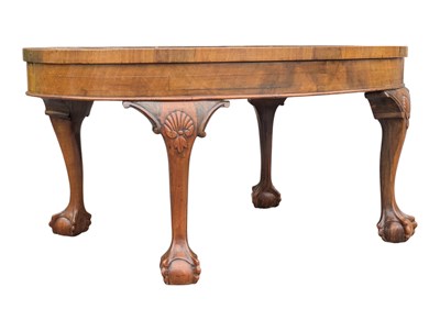 Lot 1024 - VINTAGE QUEEN ANNE REVIVAL BURR WALNUT OCCASIONAL TABLE