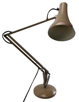 Lot 313 - HERBERT TERRY & SONS - MODEL 90 ANGLEPOISE DESK LAMP