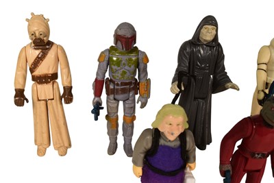 Lot 560 - STAR WARS - COLLECTION OF VINTAGE ACTION FIGURES WITH ACCESSORIES