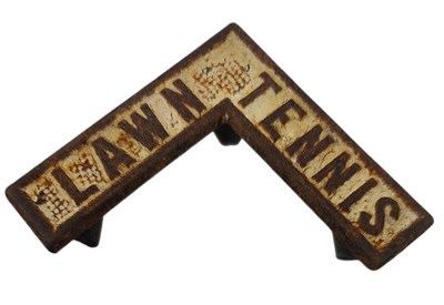 Lot 177 - EIGHT EARLY 20TH CENTURY CAST IRON LAWN TENNIS COURT MARKING PINS