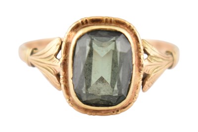 Lot 378 - 14CT GOLD & SYNTHETIC SPINEL RING