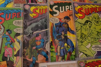 Lot 498 - COMIC BOOKS - VINTAGE DC UNIVERSE SUPERMAN COMICS
