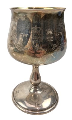 Lot 12 - 20TH CENTURY HALLMARKED SILVER ROYAL COMMEMORATIVE GOBLET