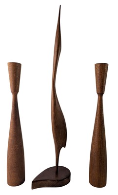 Lot 431 - MID CENTURY CARVED TEAK HERON ON STAND & PAIR OF CANDELSTICKS