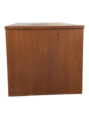 Lot 844 - AVALON FURNITURE - VINTAGE 20TH CENTURY TEAK BLANKET BOX