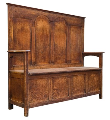 Lot 460 - LATE 19TH CENTURY OAK WOOD ECCLESIASTIC CHURCH BENCH HALL SETTLE