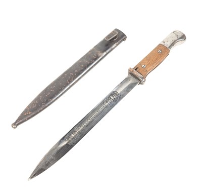 Lot 136 - WWII SECOND WORLD WAR GERMAN K98 BAYONET