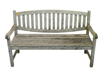 Lot 882 - GARDEN FURNITURE - CONTEMPORARY GARDEN TEAK WOOD BENCH