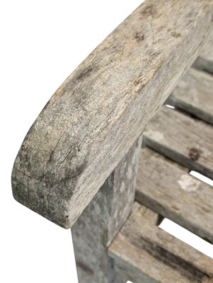 Lot 882 - GARDEN FURNITURE - CONTEMPORARY GARDEN TEAK WOOD BENCH