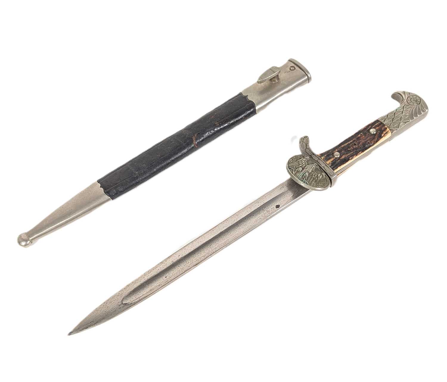 Lot 64 - WWII SECOND WORLD WAR GERMAN POLICE BAYONET