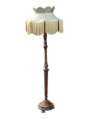 Lot 1052 - EARLY 20TH CENTURY CARVED MAHOGANY STANDARD FLOOR LAMP