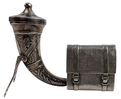 Lot 90 - THEODOR OSLENS - A NORWEGIAN STERLING SILVER PEPPERETTE / SALT SHAKER