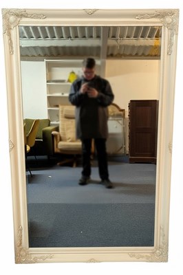 Lot 542 - LARGE ROCOCO-INSPIRED WHITE PAINTED FRAMED HANGING MIRROR