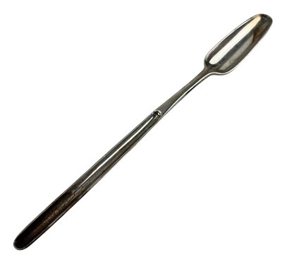 Lot 123 - 18TH CENTURY GEORGE III HALLMARKED SILVER MARROW SPOON
