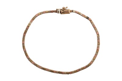 Lot 473 - HALLMARKED 9CT GOLD TRI-COLOUR BRACELET