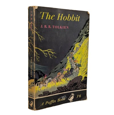 Lot 8 - TOLKIEN, J. R. R. 1961 THE HOBBIT OR THERE AND BACK AGAIN: FIRST PUFFIN EDITION