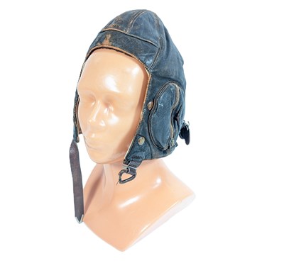 Lot 30 - WWII SECOND WORLD WAR BRITISH RAF TYPE B FLYING HELMET