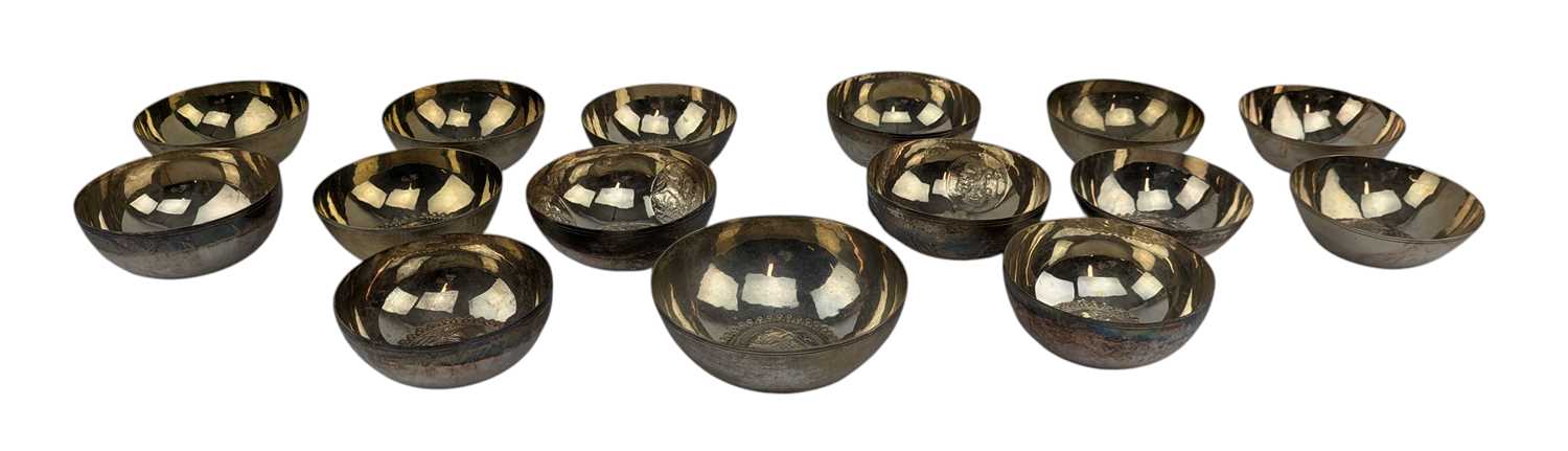 Lot 16 - COLLECTION OF 15 CYPRIOT 800 CONTINENTAL REPOUSSE SILVER BOWLS