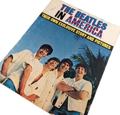 Lot 37 - THE BEATLES - SELECTION OF VINTAGE MEMORABILIA