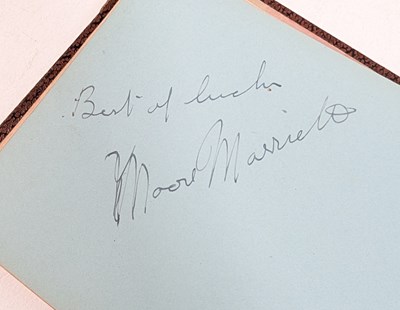 Lot 22 - AUTOGRAPH ALBUM - HOLLYWOOD INTEREST