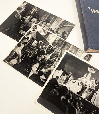 Lot 22 - AUTOGRAPH ALBUM - HOLLYWOOD INTEREST