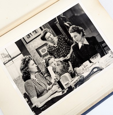 Lot 22 - AUTOGRAPH ALBUM - HOLLYWOOD INTEREST