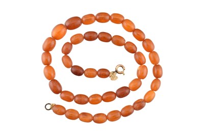 Lot 527 - AN EARLY 20TH CENTURY AMBER BEAD NECKLACE