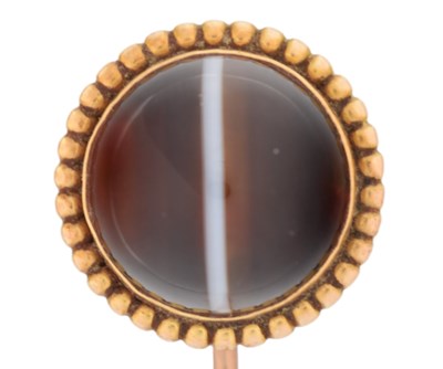 Lot 28 - VICTORIAN BULLSEYE BANDED AGATE STICK PIN