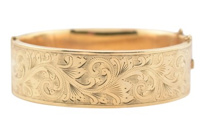 Lot 165 - HALLMARKED 9CT GOLD HINGED BANGLE